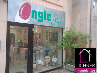 Local commercial - 45 m² - 3 pièces
