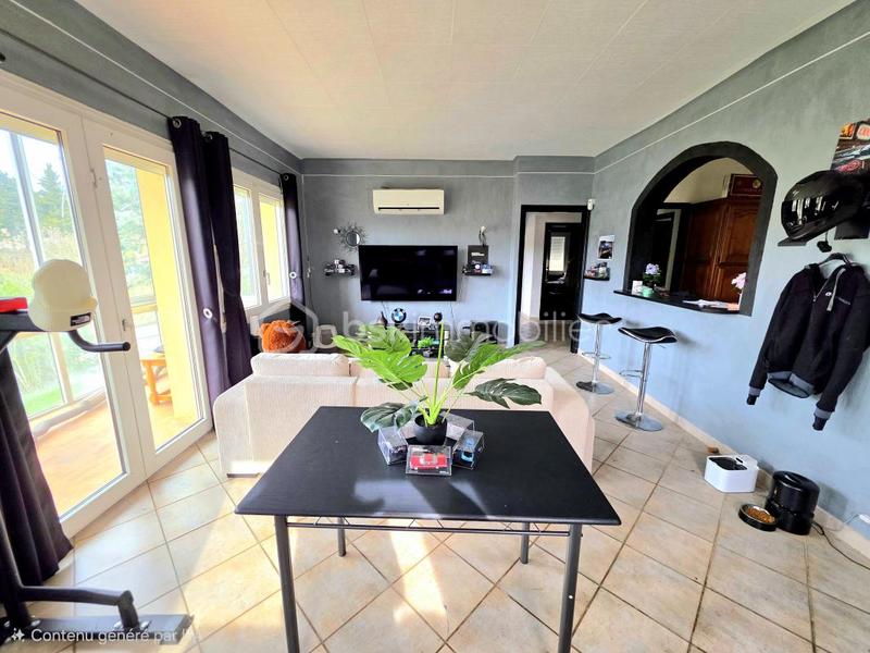 Maison - 94 m² - 4 pièces