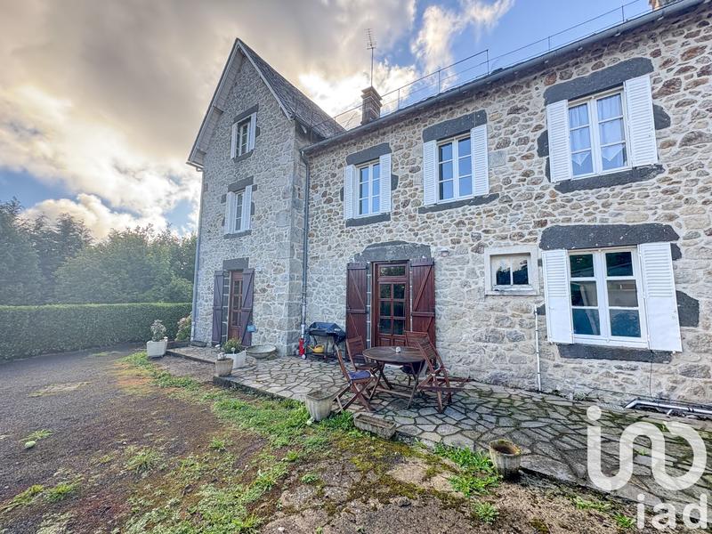 Maison - 262 m² - 12 pièces