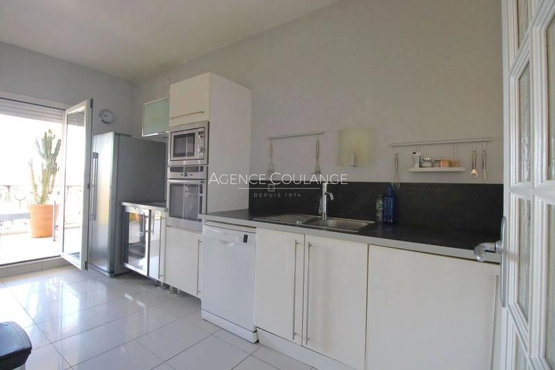 Appartement - 100 m² - 4 pièces