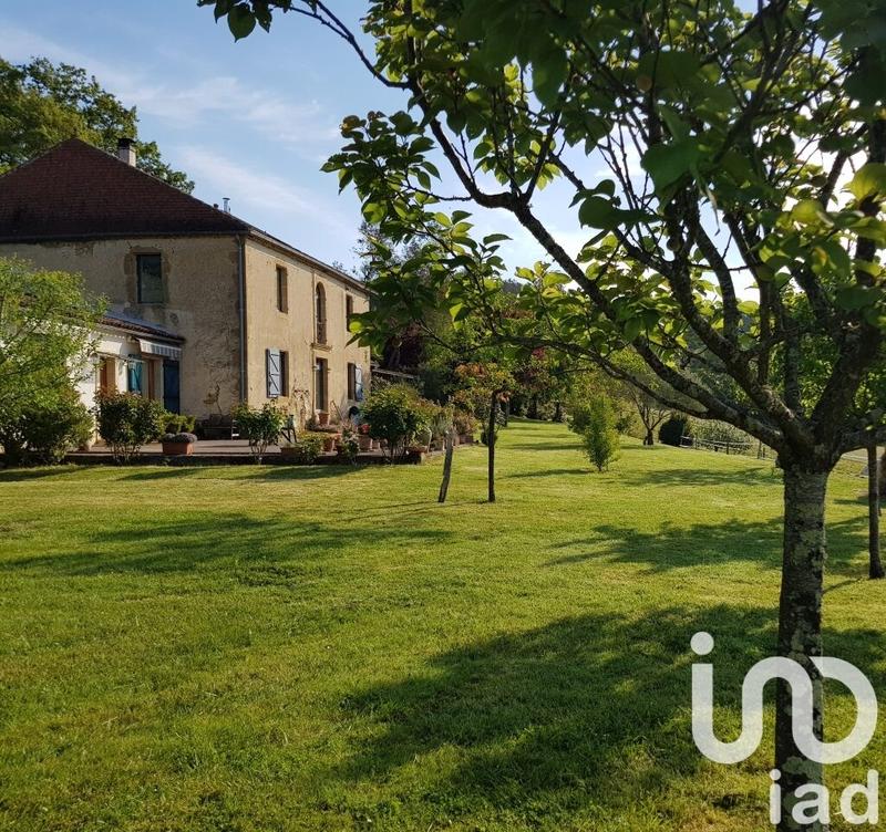 Maison - 500 m² - 13 pièces