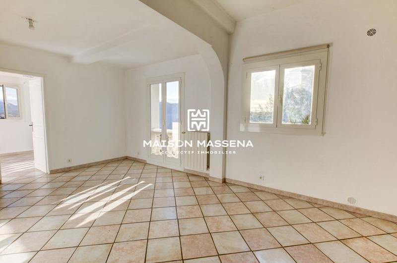 Appartement - 122 m² - 4 pièces