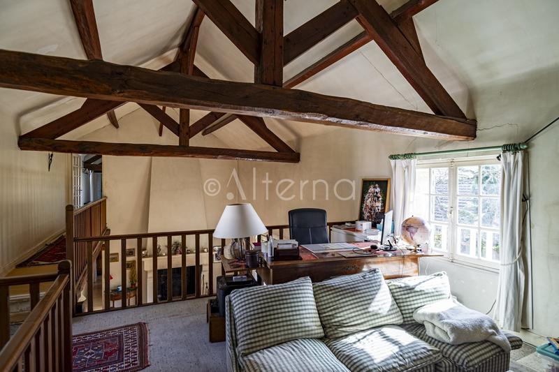 Maison ancienne - 205 m² - 7 pièces