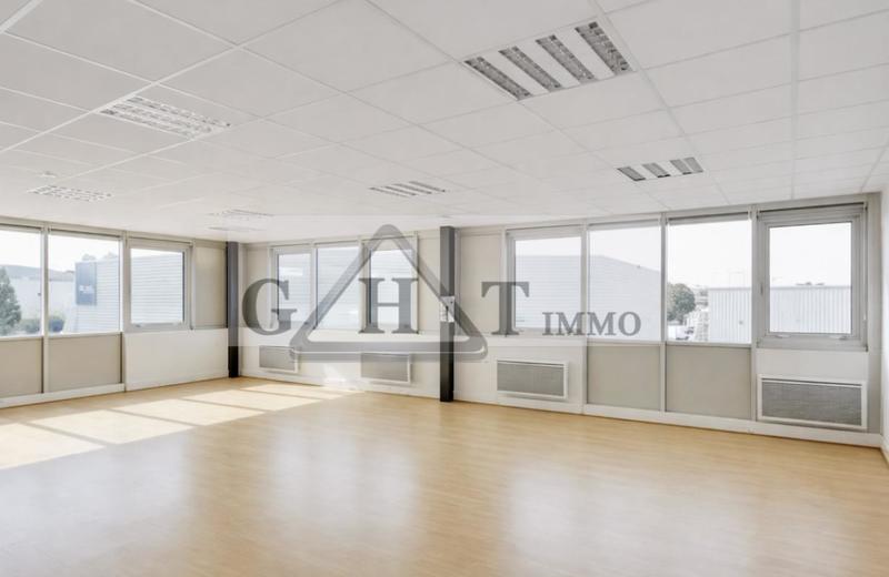 Entrepôt - 410 m²