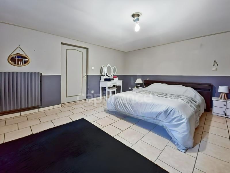 Maison - 143 m² - 7 pièces