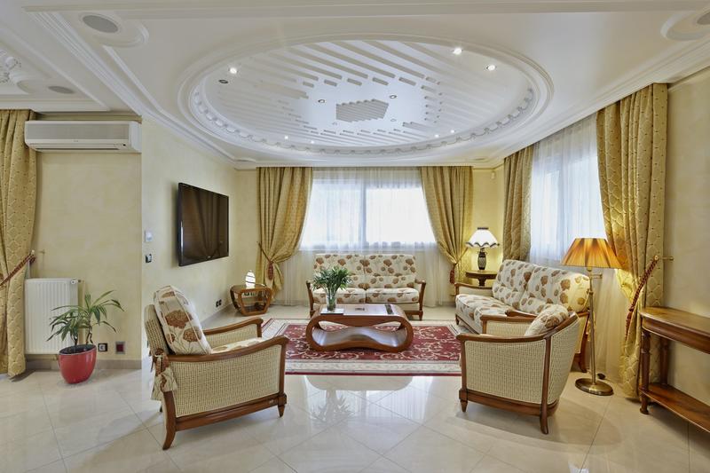 Maison - 296 m² - 10 pièces