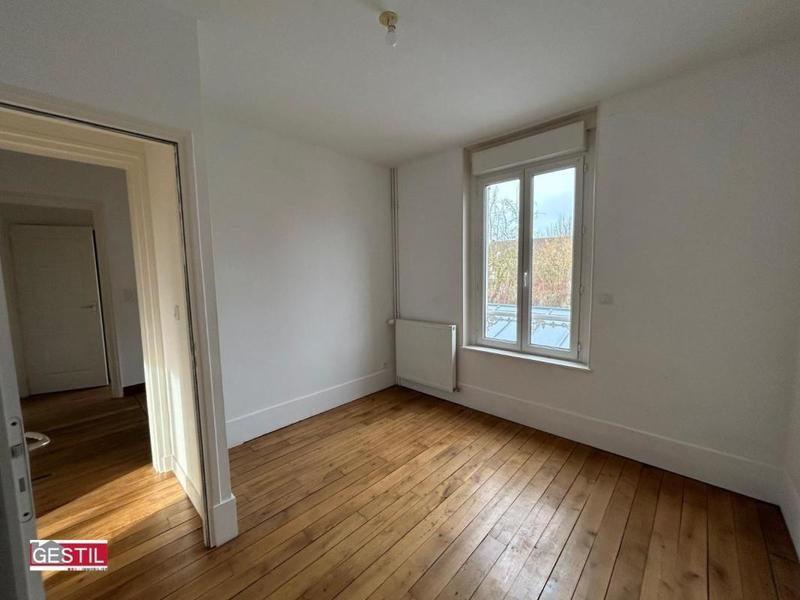 Maison - 92 m² - 5 pièces