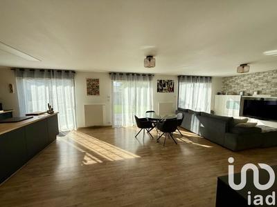 Maison - 96 m² - 4 pièces