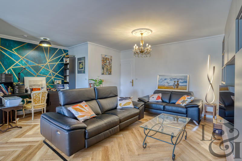 Appartement - 83 m² - 3 pièces