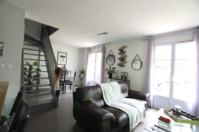 Maison - 84 m² - 4 pièces