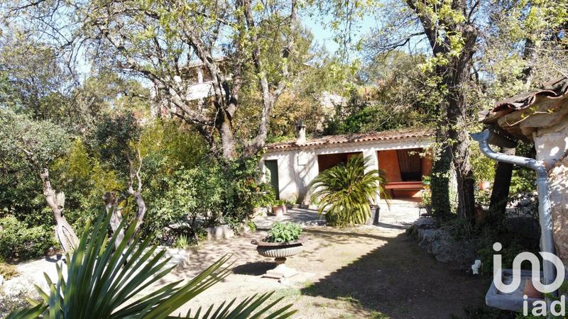 Maison - 219 m² - 5 pièces