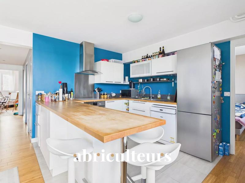 Appartement - 90 m² - 4 pièces