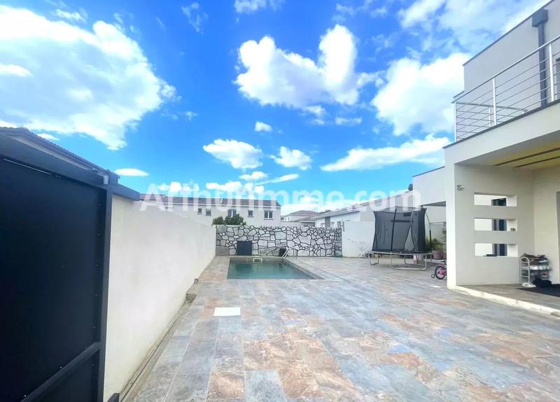 Maison - 131 m² - 6 pièces