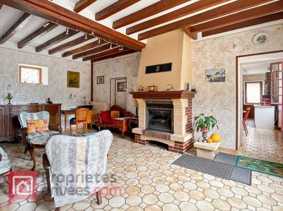 Maison - 204 m² - 7 pièces