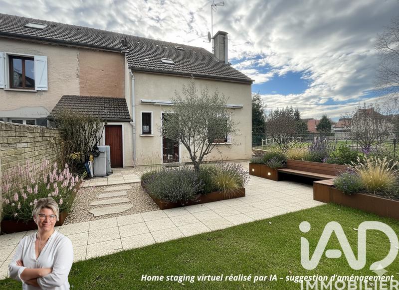 Maison - 98 m² - 4 pièces