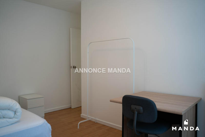 Chambre - 10 m² - 4 pièces
