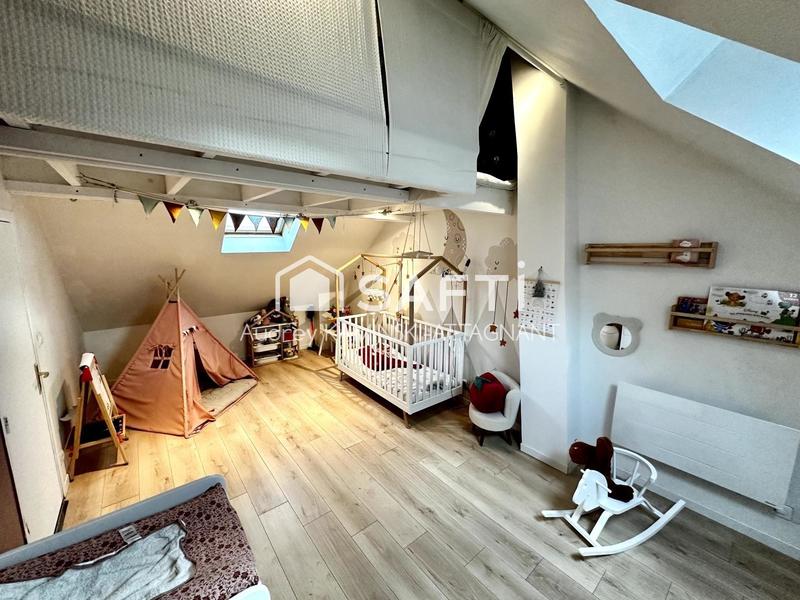 Maison - 94 m² - 4 pièces