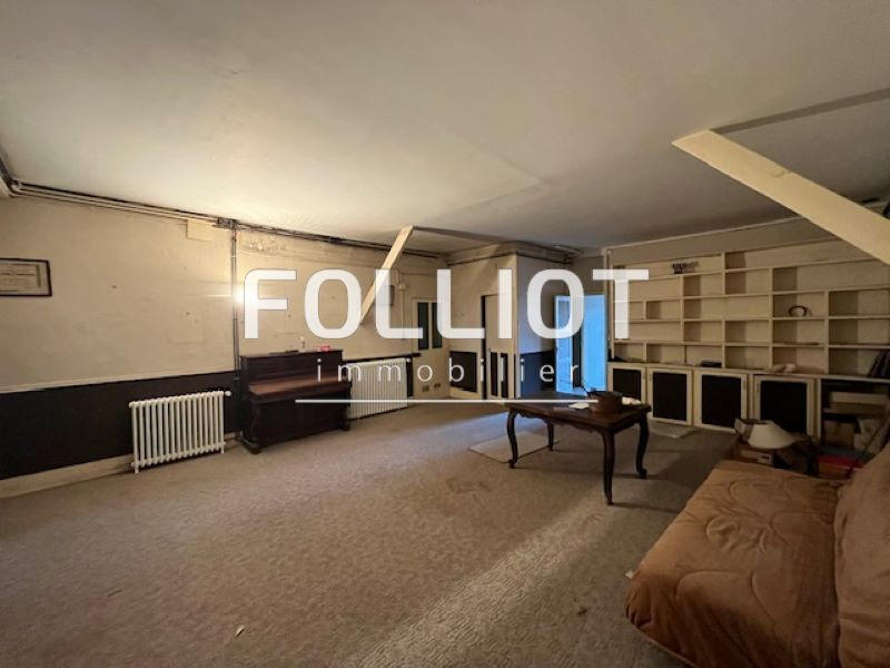 Maison - 225 m² - 6 pièces