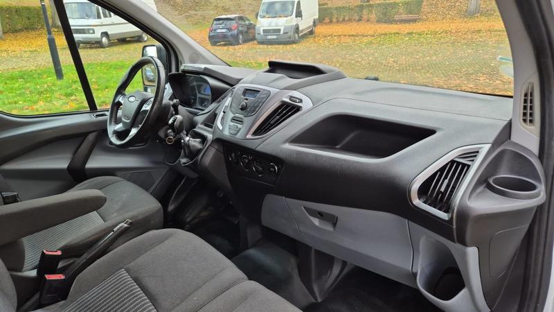 Ford Transit Custom Fourgon Vu 2.2 TDCi 100 Trend