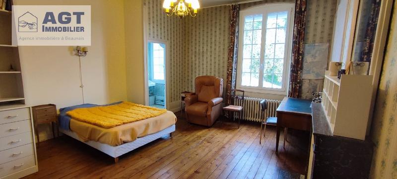 Maison - 220 m² - 7 pièces