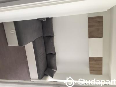 Chambre - 11 m² - 1 pièce