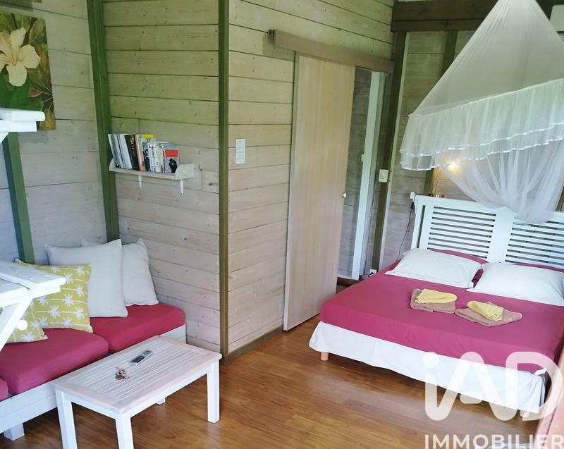 Maison - 200 m² - 6 pièces