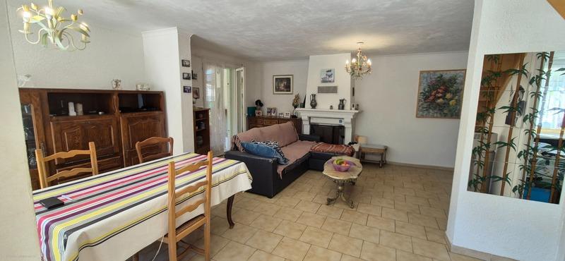 Maison - 102 m² - 6 pièces