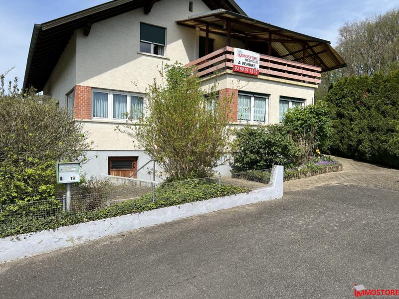 Maison - 205 m² - 8 pièces