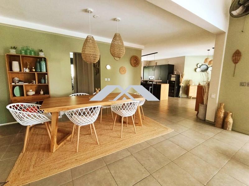 Villa - 145 m² - 5 pièces
