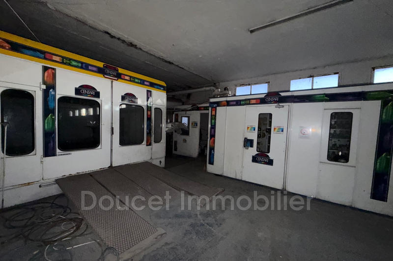 Local commercial - 1 000 m²