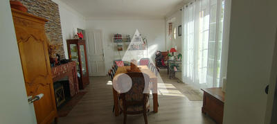 Maison - 16 m² - 7 pièces