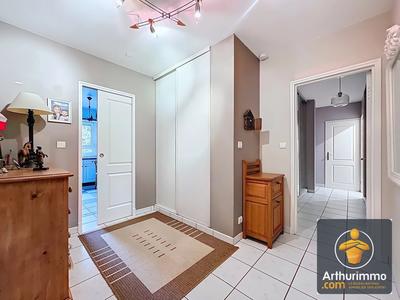 Appartement - 101 m² - 5 pièces