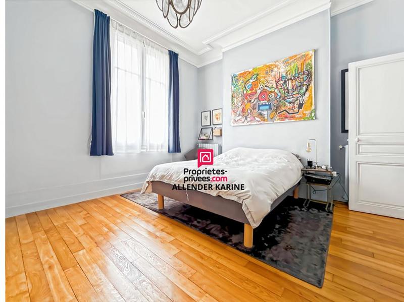 Appartement - 144 m² - 5 pièces