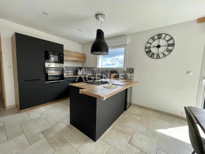 Maison - 135 m² - 6 pièces