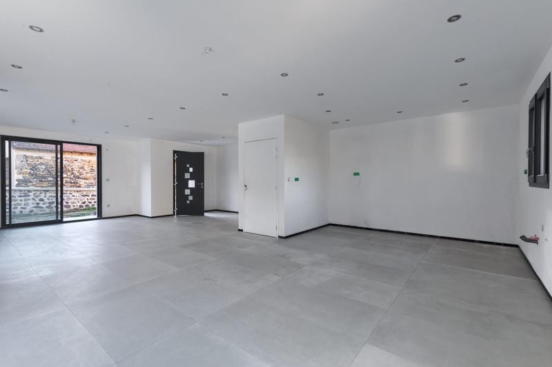 Maison - 121 m² - 5 pièces