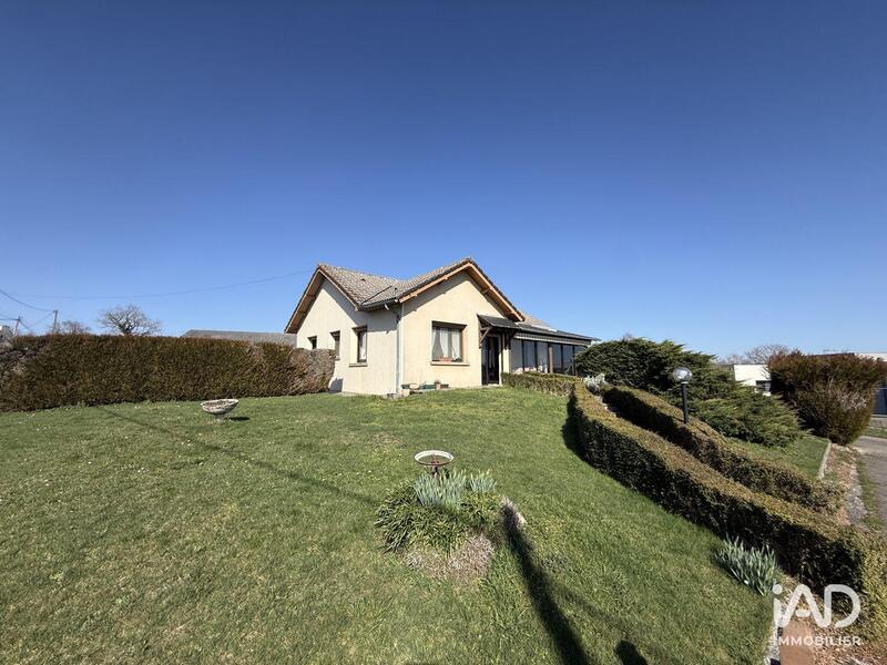 Maison - 97 m² - 3 pièces