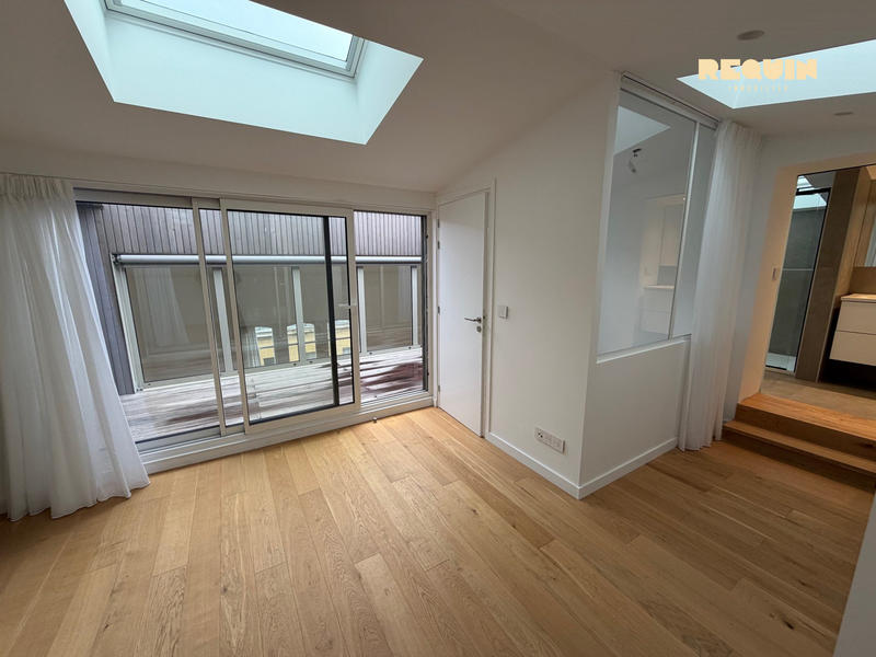 Appartement - 94 m² - 5 pièces