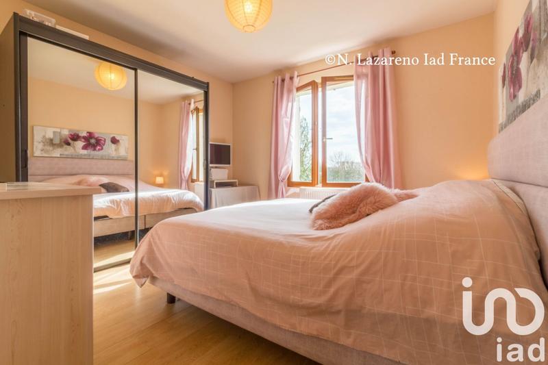 Maison - 180 m² - 7 pièces