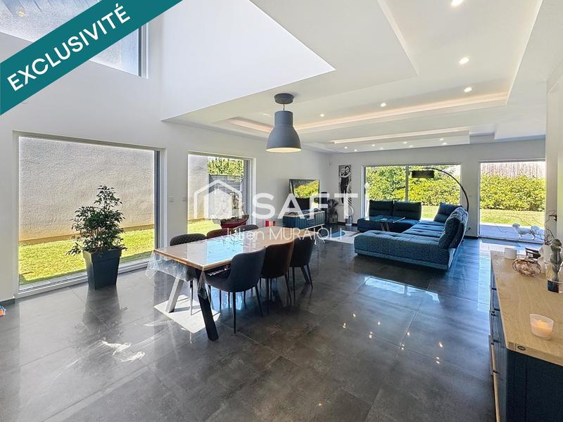 Villa - 249 m² - 6 pièces