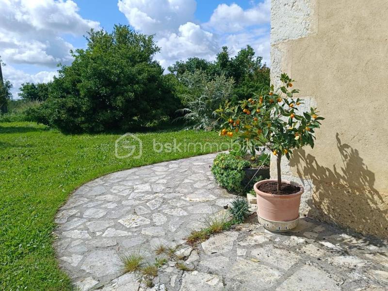 Maison - 292 m² - 9 pièces