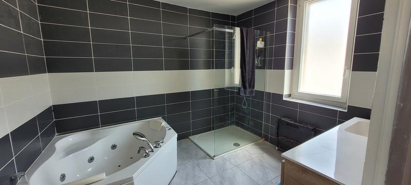 Maison bourgeoise - 152 m² - 9 pièces