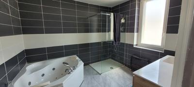 Maison bourgeoise - 152 m² - 9 pièces