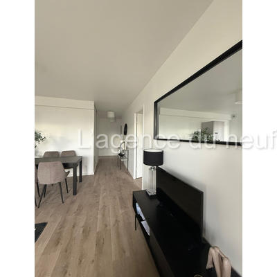 Appartement - 82 m² - 4 pièces