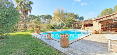 Maison - 330 m² - 8 pièces