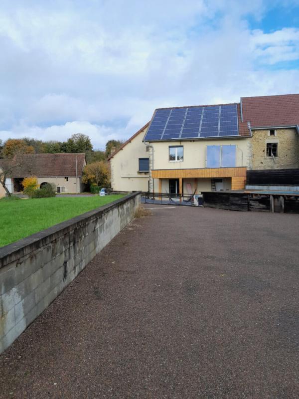 Maison de village - 262 m² - 8 pièces