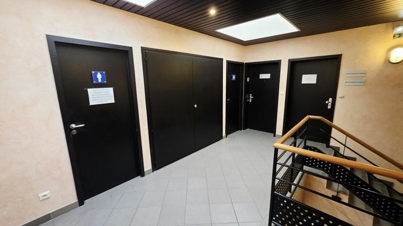 Bureau - 190 m² - 7 pièces