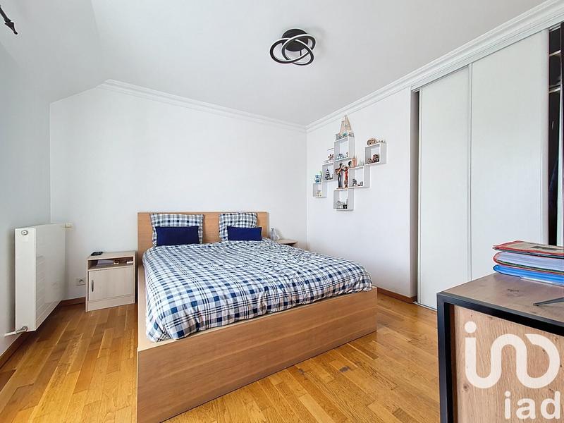 Maison - 210 m² - 7 pièces