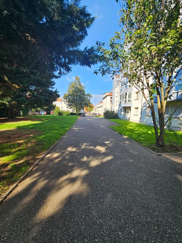 Local d'activités - 15 m²