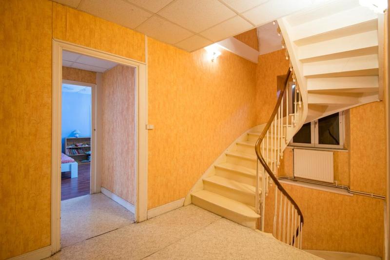 Maison en pierre - 275 m² - 11 pièces
