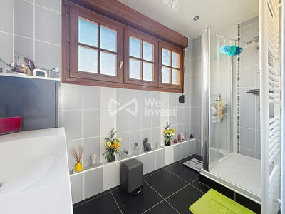 Maison - 83 m² - 6 pièces